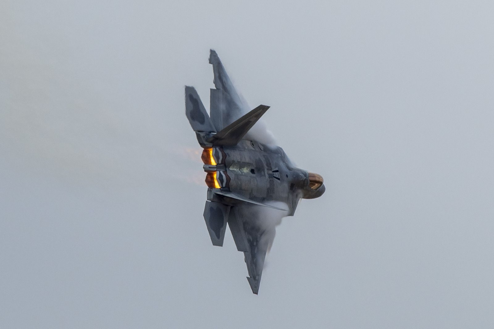 An F-22 Raptor from the U.S. Air Force F-22 Raptor Demonstration Team performs. The F-22 demo joins the 2026 lineup alongside the Thunderbirds and the Snowbirds.