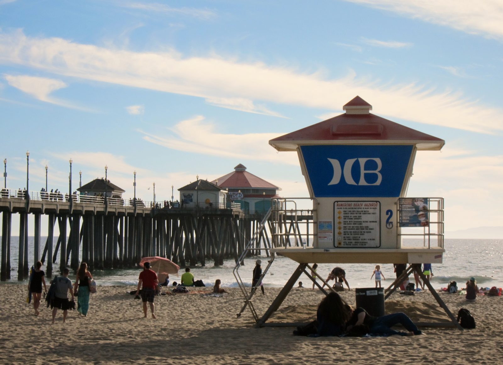 A lifeguard tower by the Huntington Beach Pier. The National Weather Service urges beachgoers to remain out of the water through Sunday.